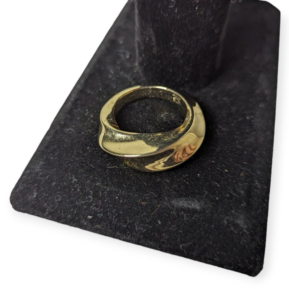 Gold Tone Twist Ring Size 10